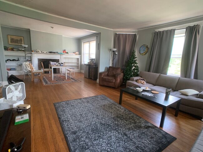 Photo - 1515 Beacon St Unit 3