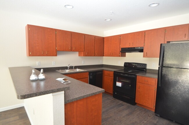 Building Photo - McSwain Commons Unit 117-2