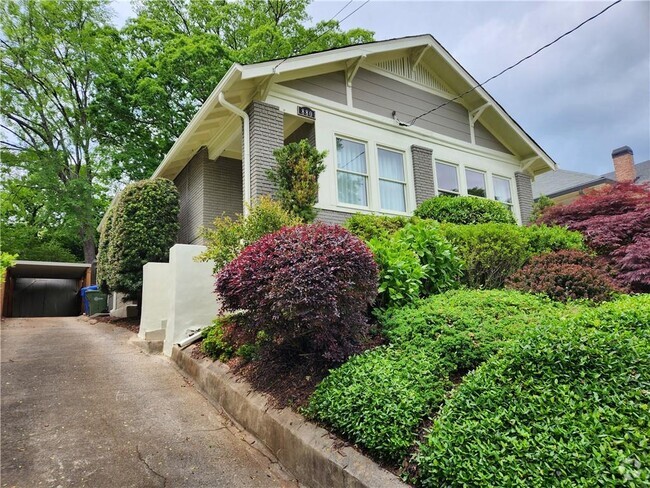 Building Photo - 880 Arlington Pl NE Rental