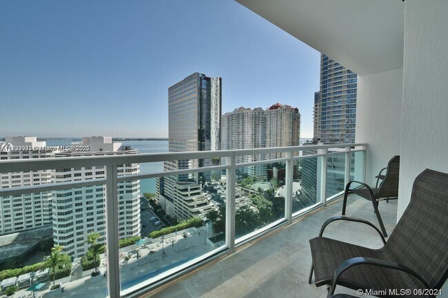 Building Photo - 951 Brickell Ave Unit 2104 Rental