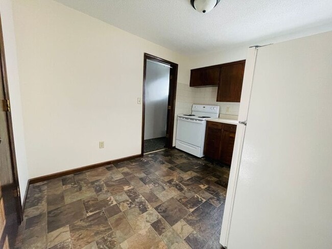 Photo - 1406 Magnolia W