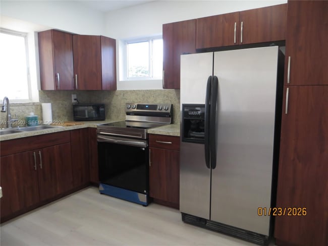 Photo - 7435 SW 22nd St