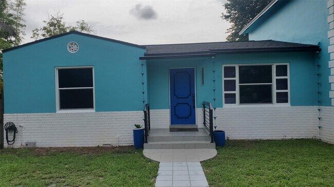 Photo - 1548 SW 28th Ave