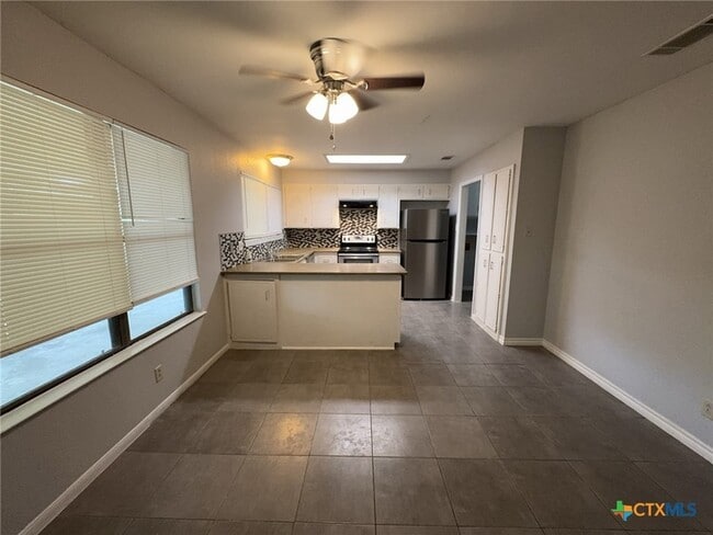 1704 Big Bend Dr