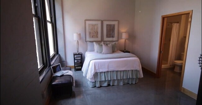 Photo - Bee Hat Lofts