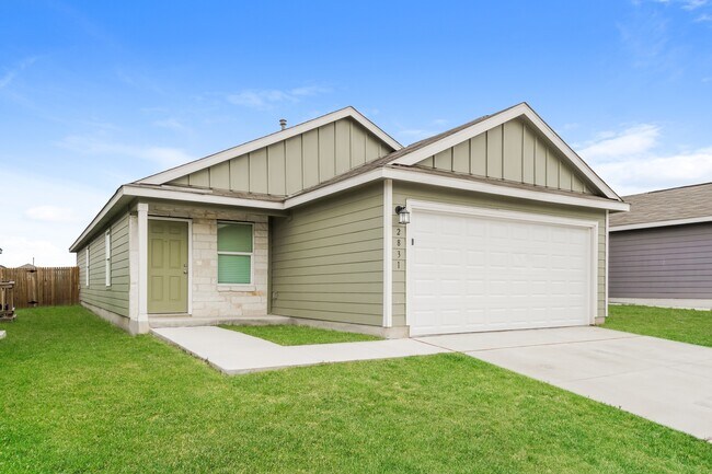 Photo - 2831 Millikan Dr