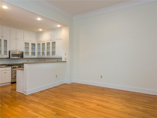 Photo - 2331 Worthington St