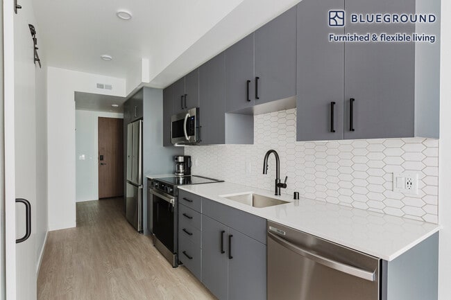 17305 NE 67th Ct Unidad SI FL3-ID828