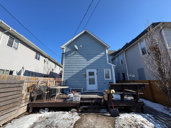 Building Photo - 1518 Park Ave Unit 2