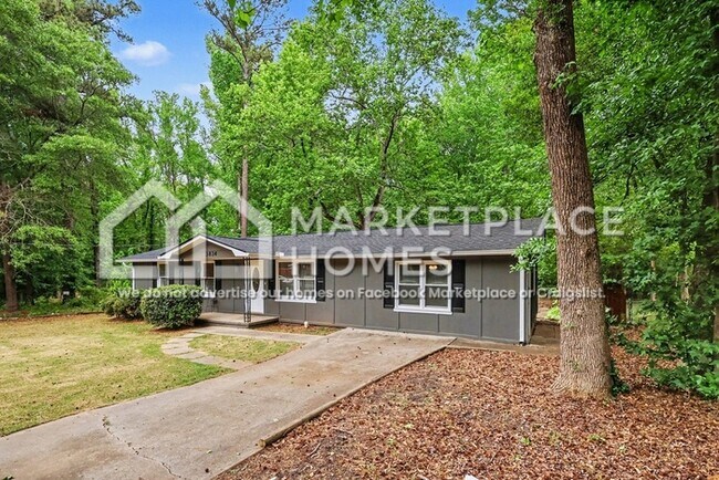 Photo - 3834 Maggie Dr SE