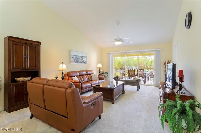 Photo - 337 Robin Hood Cir Unidad 204