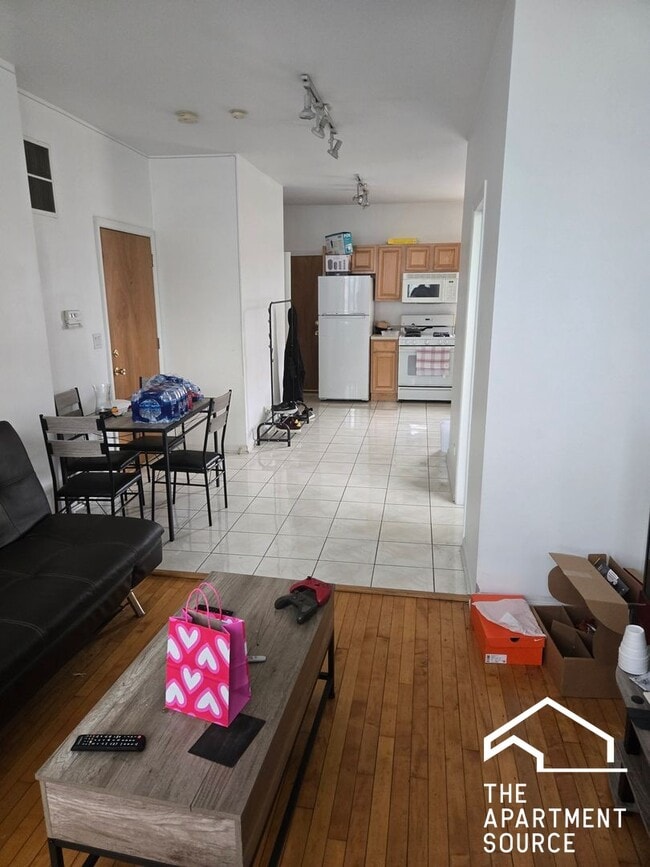 Photo - 1037 W Polk St Unit 3F