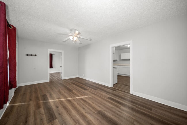 Photo - 214 E Euclid Ave