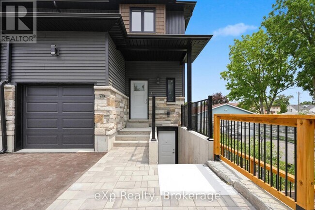 Photo - 79 Maclellan Ave