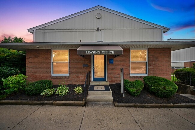 Leasing Office