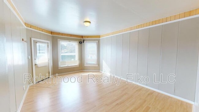 Photo - N 5th Street - 506