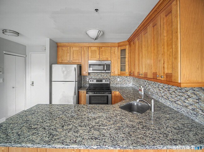 Photo - 104 North St Unit 604