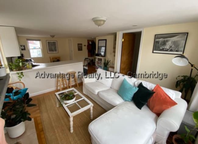 91 5th St Unit 2
