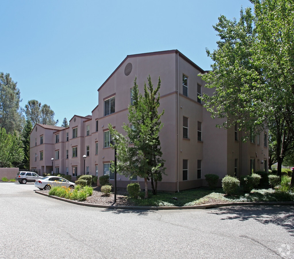 Photo - Valley Oaks Apartments