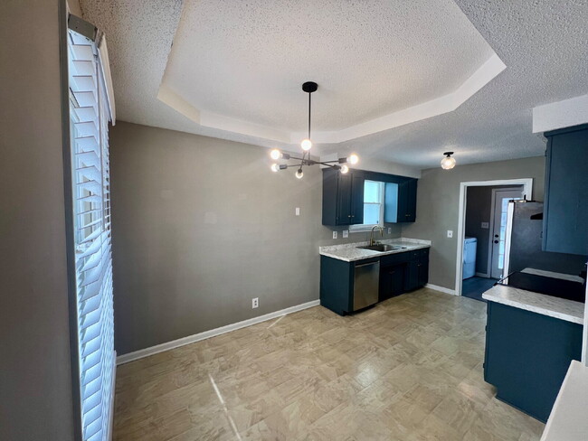 Photo - 763 Needmore Rd