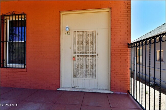 Photo - 612 E Nevada Ave