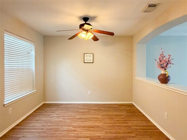 Photo - 2414 Lakecrest Village Ct