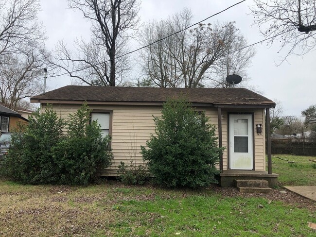 Photo - 1711 Severine St