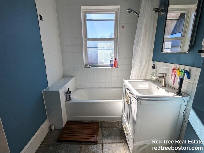 Photo - 336 Washington St Unit 3