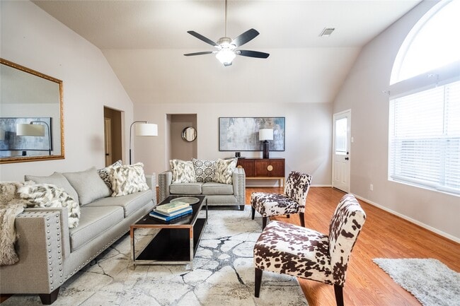 Photo - 15419 Hazel Thicket Tr