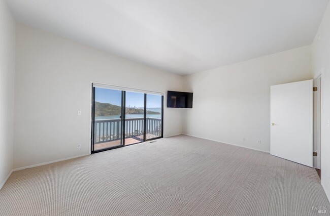 Photo - 500 Ridge Rd