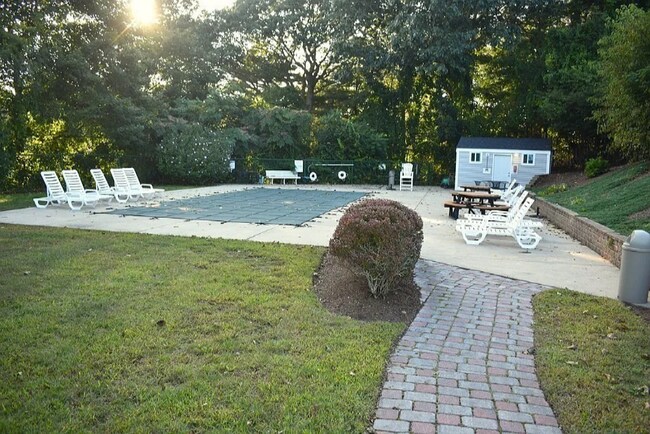 Photo - 19 Chapel Hill Dr Unidad Plymouth great location Rental