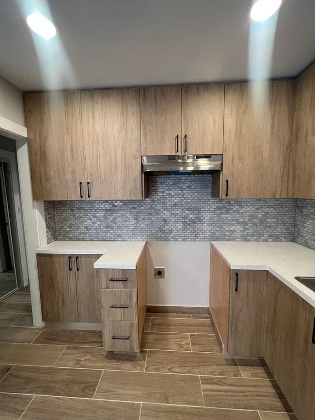 Photo - 20301 Cohasset St Unidad 5