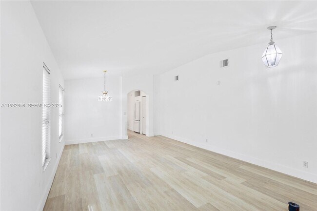 Photo - 1050 SW 164th Ave