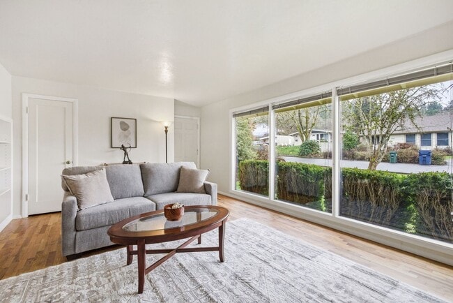 Photo - 3 Bedroom House in Southwest Eugene