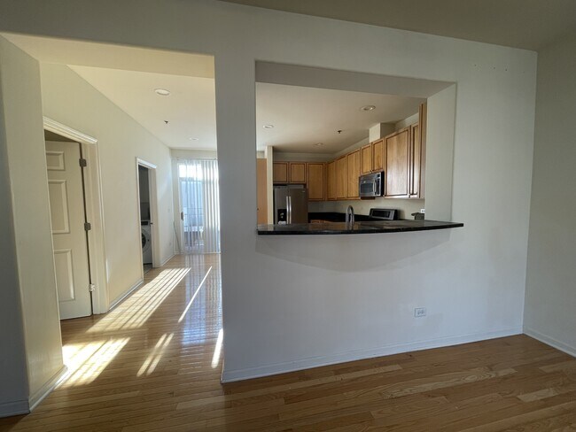 Photo - 4702 N Lamon Ave