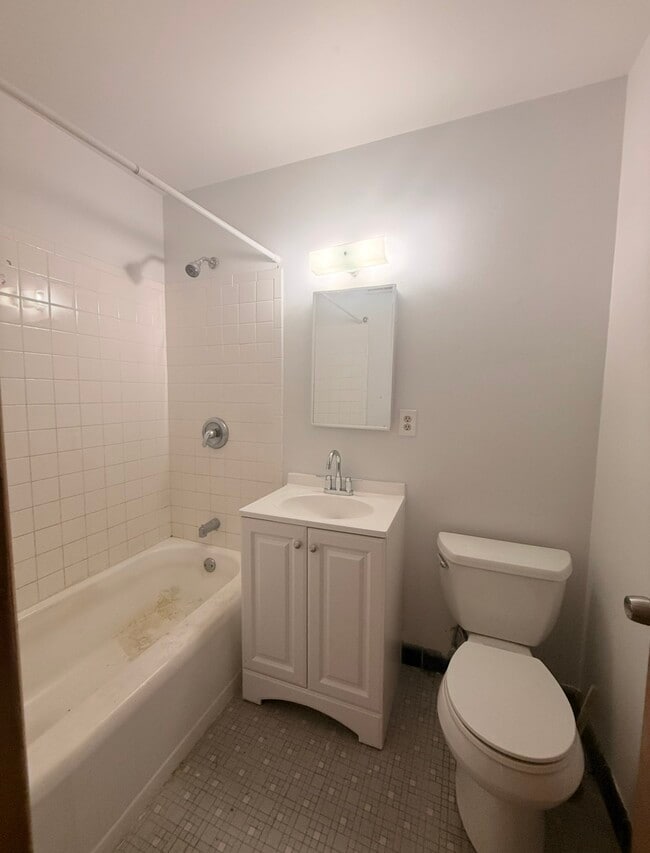 Photo - 4002 N Farwell Ave Unit 7