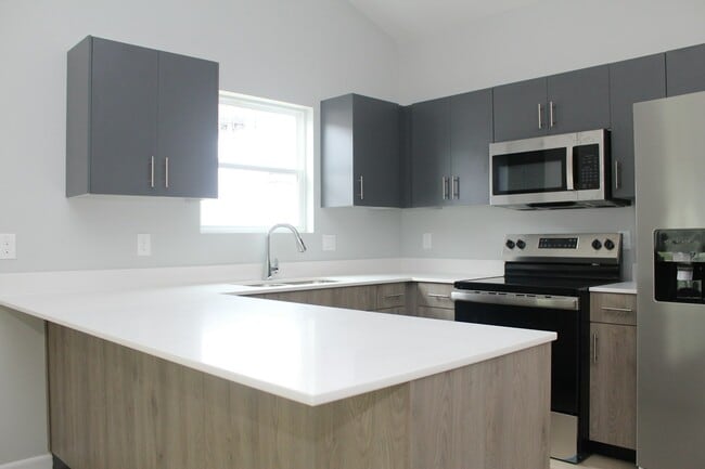 Photo - 2608 Mockingbird Rd Unit 1