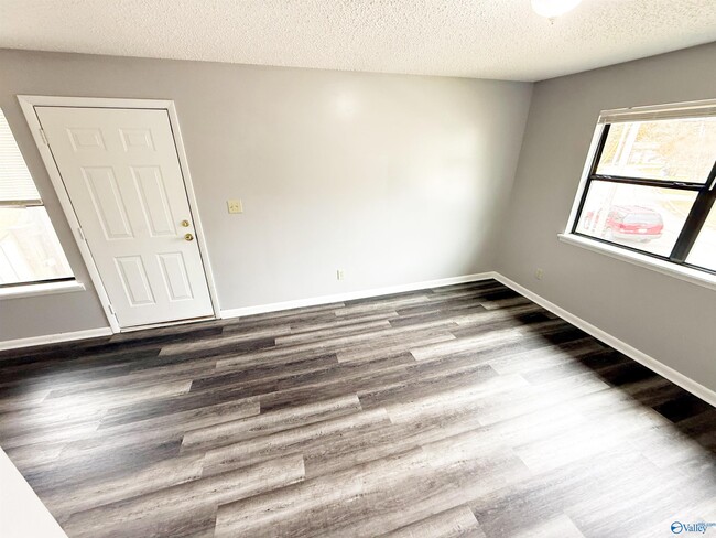 Photo - 112 Jodi Dr Unidad B