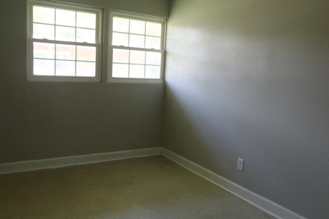 Photo - 1920 Skylane Dr