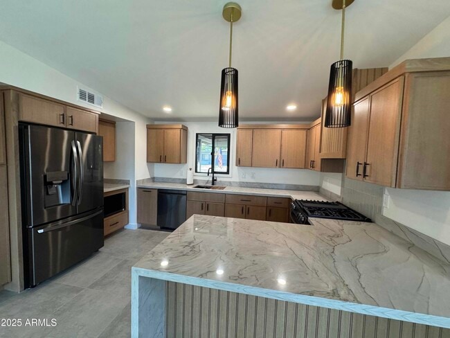 Photo - 3749 E Laurel Ln