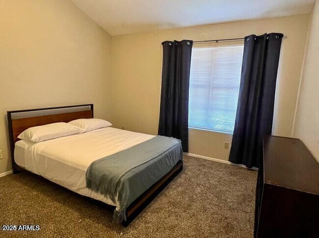 Photo - 4601 N 102nd Ave