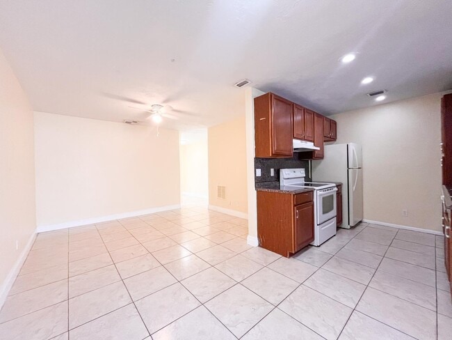 Photo - 12419 Westhampton Cir Unit 12419