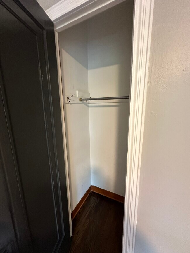 Photo - 1926 Wesley Ave Unit Apt 2