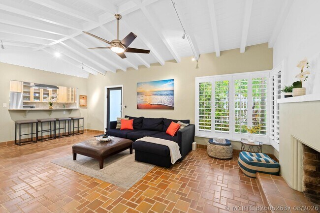 Photo - 222 SE 16th Ave