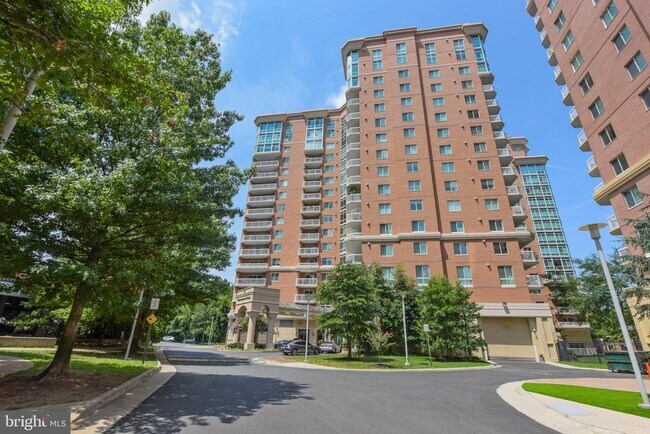 Building Photo - 3101 N Hampton Dr Unit 606