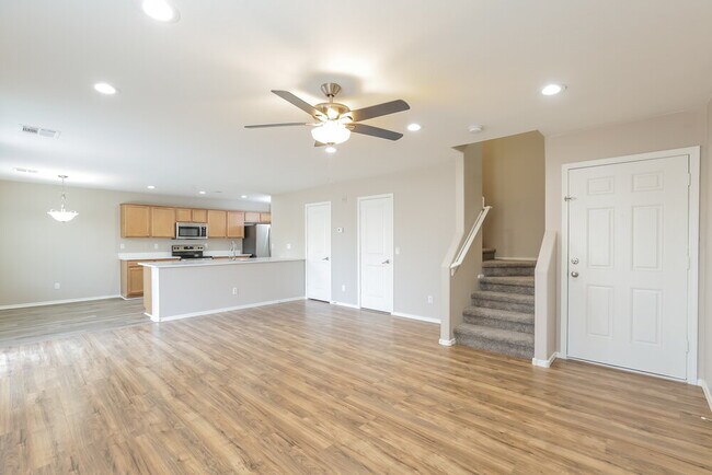 Photo - 5804 S 10th Dr