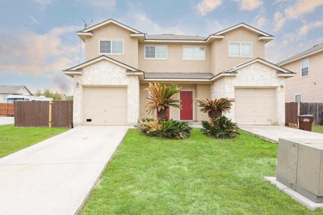 3 bedroom Townhome in NW side for Rent! 50% off first months rent: November 2023 Special! - 3 bedroom Townhome in NW side for Rent! 50% off first months rent: November 2023 Special!