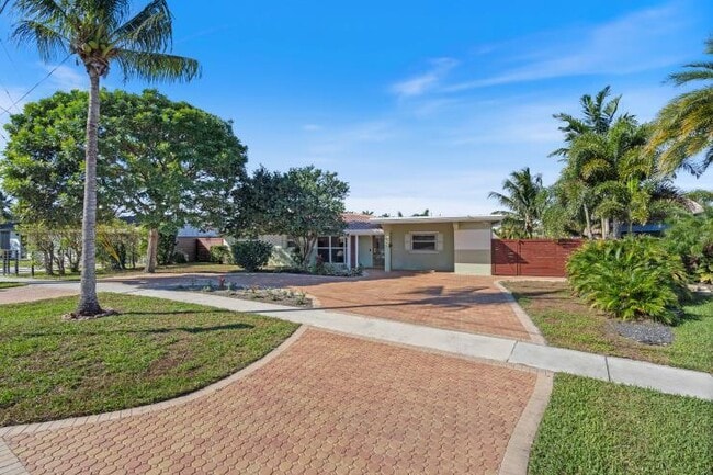 Photo - 1001 SE 5th Ave