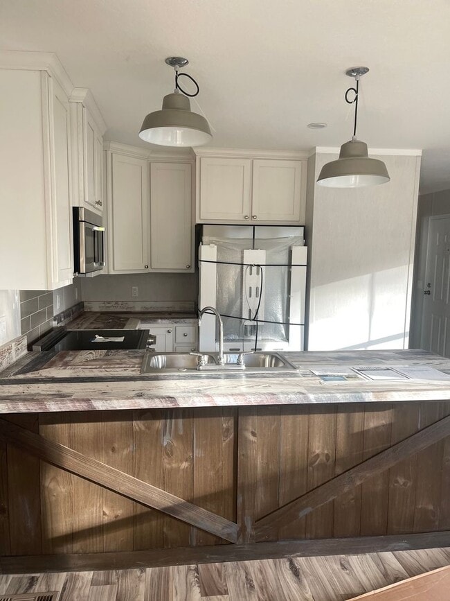 Photo - LUXURY MOBILE HOME  1 Bedroom/ 1 Bath