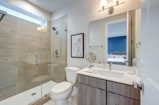Photo - 5853 Dolores St